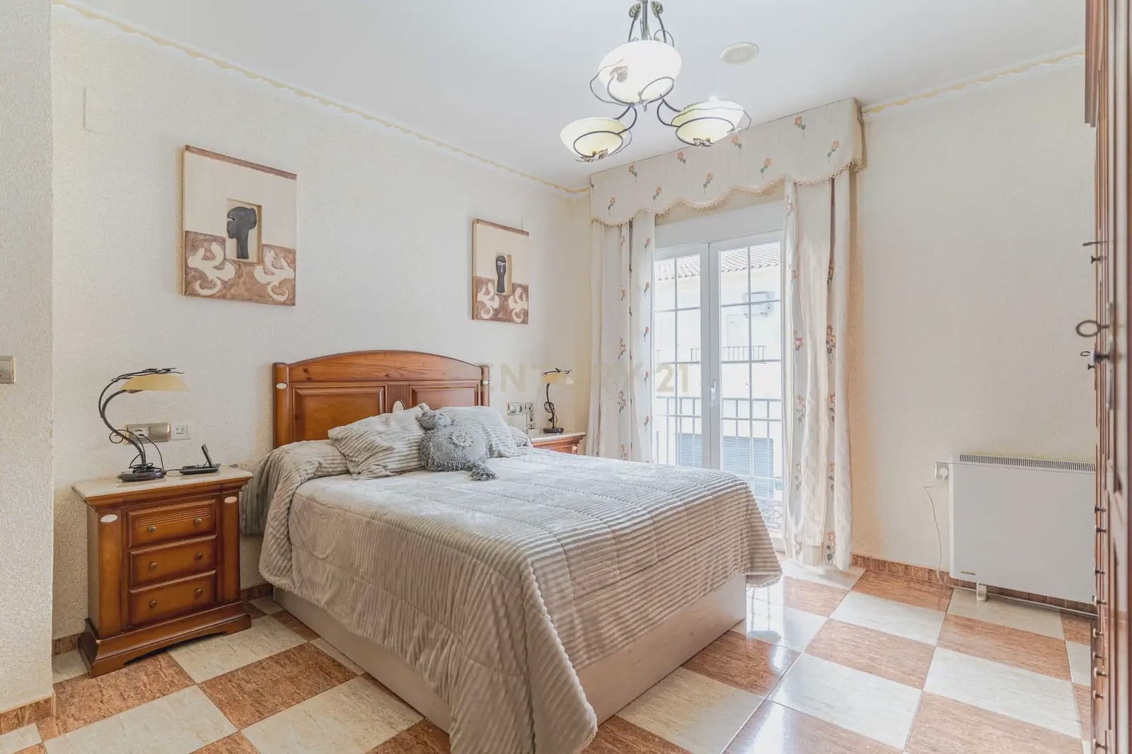 4 bedroom Apartment for sale in Montefrio - € 117,000 (Ref: 9844659)