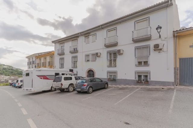 4 soveværelse Lejlighed til salg i Montefrío - € 117.000 (Ref: 9844659)