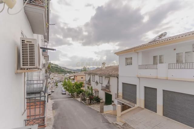 4 soveværelse Lejlighed til salg i Montefrío - € 117.000 (Ref: 9844659)
