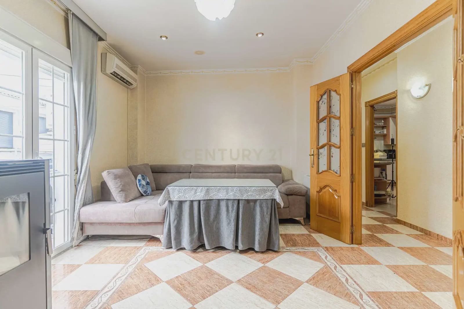 4 bedroom Apartment for sale in Montefrio - € 117,000 (Ref: 9844659)