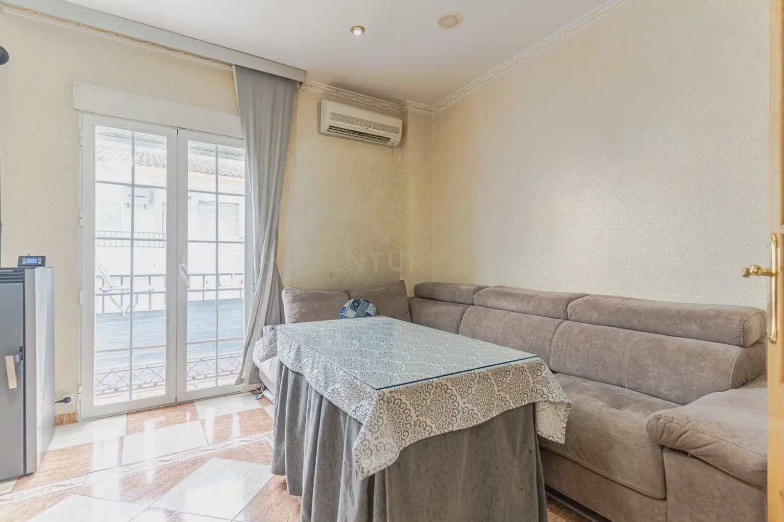 4 bedroom Apartment for sale in Montefrio - € 117,000 (Ref: 9844659)