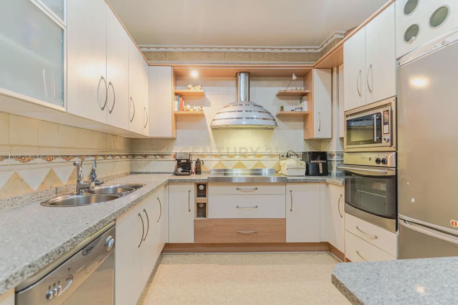 4 bedroom Apartment for sale in Montefrio - € 117,000 (Ref: 9844659)
