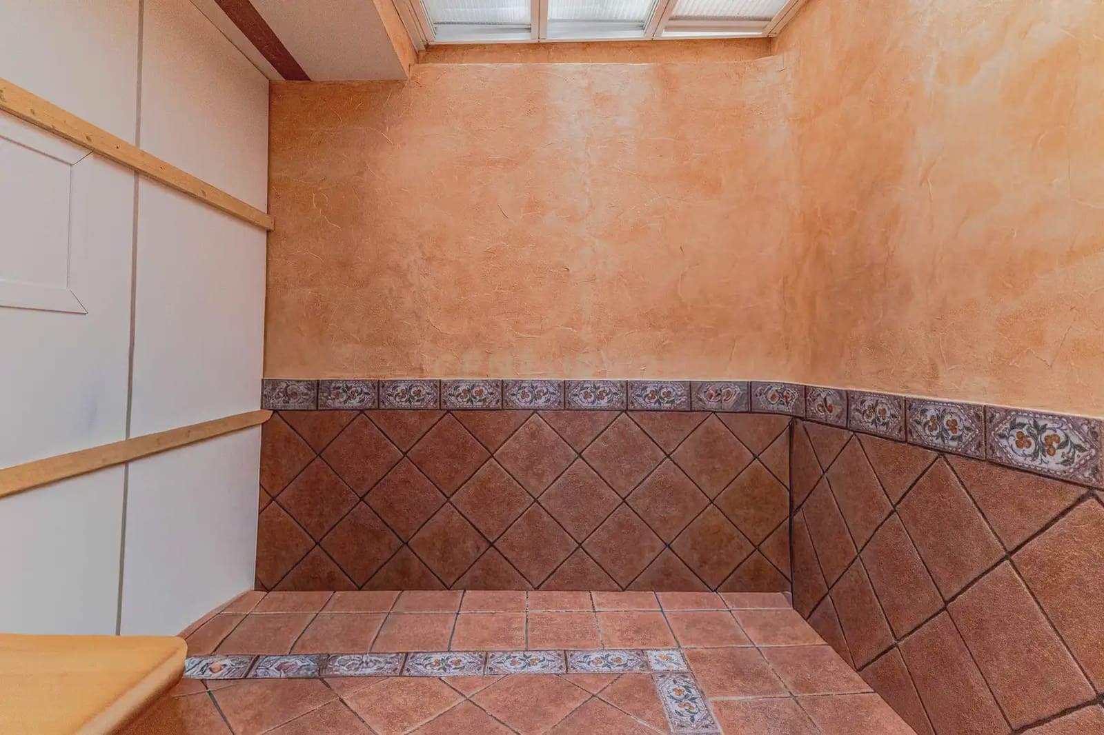 4 bedroom Apartment for sale in Montefrio - € 117,000 (Ref: 9844659)