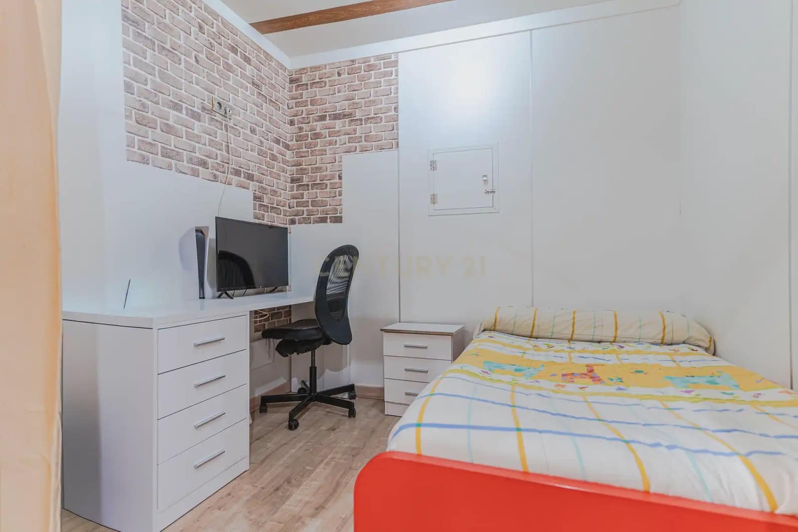 4 bedroom Apartment for sale in Montefrio - € 117,000 (Ref: 9844659)