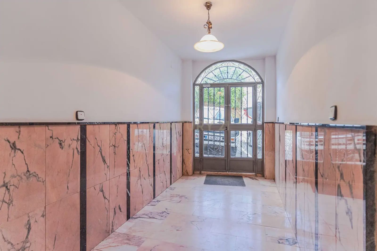 4 bedroom Apartment for sale in Montefrio - € 117,000 (Ref: 9844659)