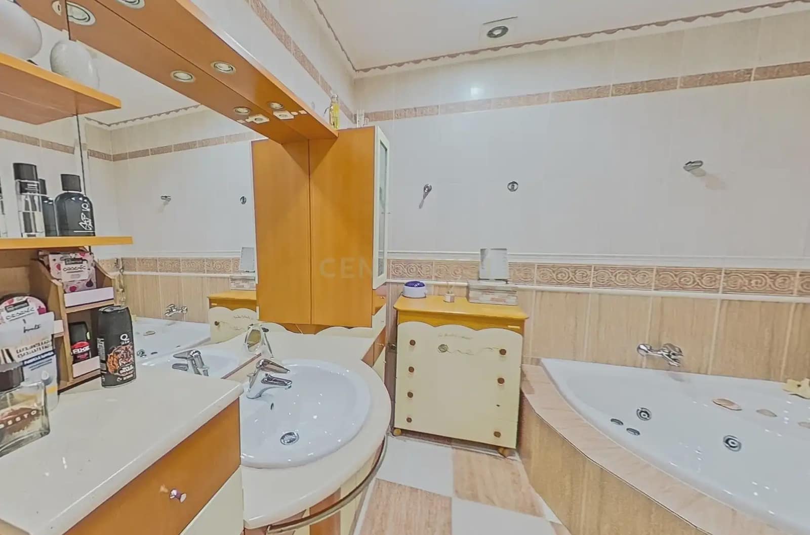 4 bedroom Apartment for sale in Montefrio - € 117,000 (Ref: 9844659)