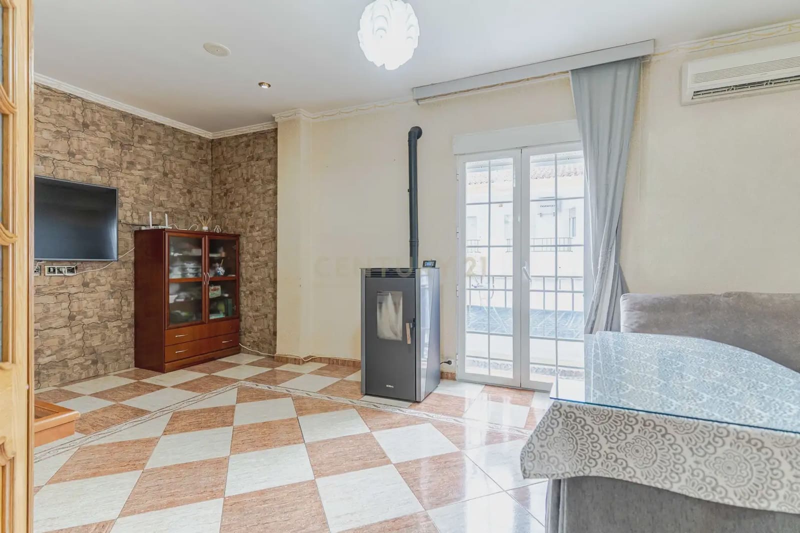 4 bedroom Apartment for sale in Montefrio - € 117,000 (Ref: 9844659)