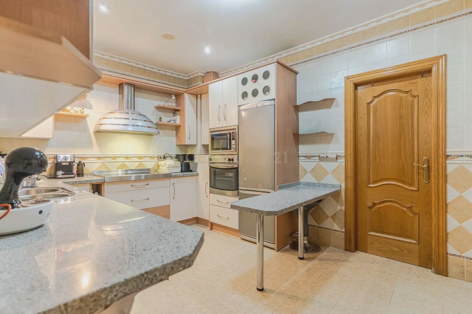 4 bedroom Apartment for sale in Montefrio - € 117,000 (Ref: 9844659)