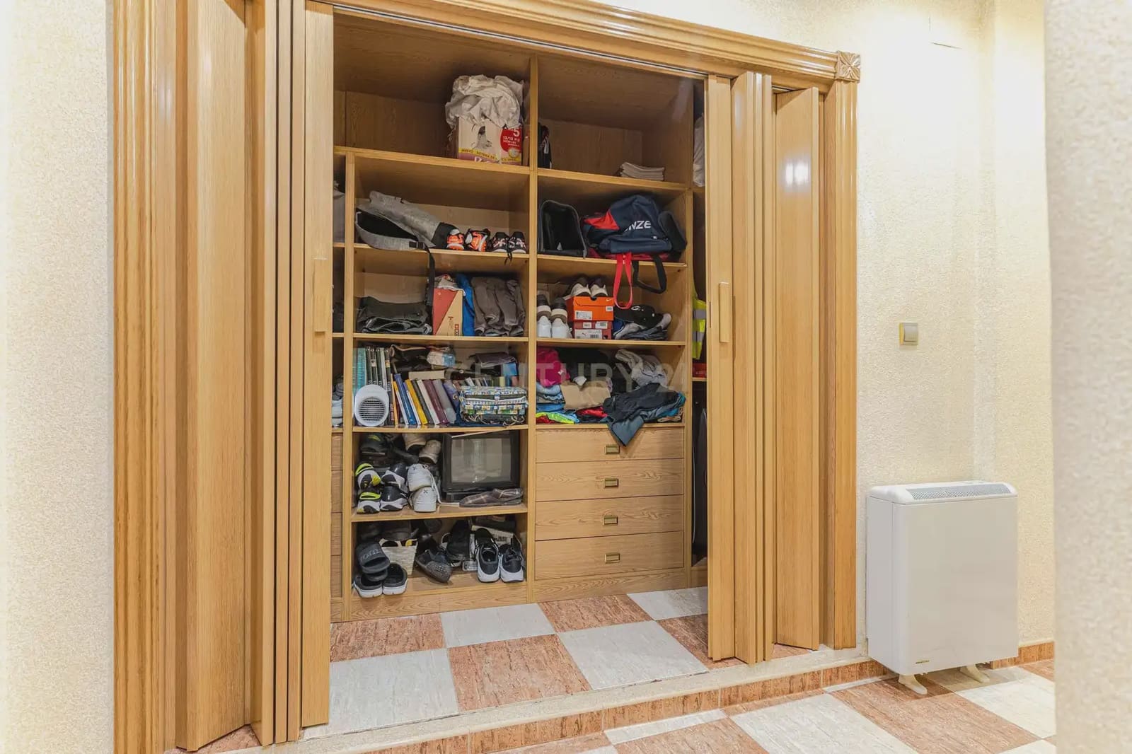 4 bedroom Apartment for sale in Montefrio - € 117,000 (Ref: 9844659)