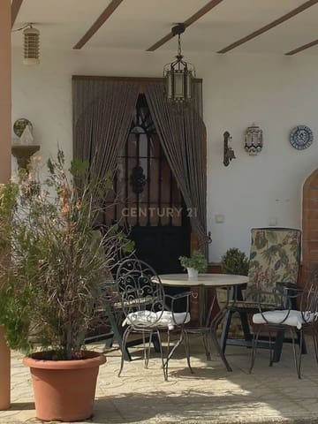 Casa Cueva de 4 habitaciones en Guadix en alquiler con garaje - 1.100 € (Ref: 9850742)