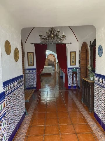 Casa Cueva de 4 habitaciones en Guadix en alquiler con garaje - 1.100 € (Ref: 9850742)