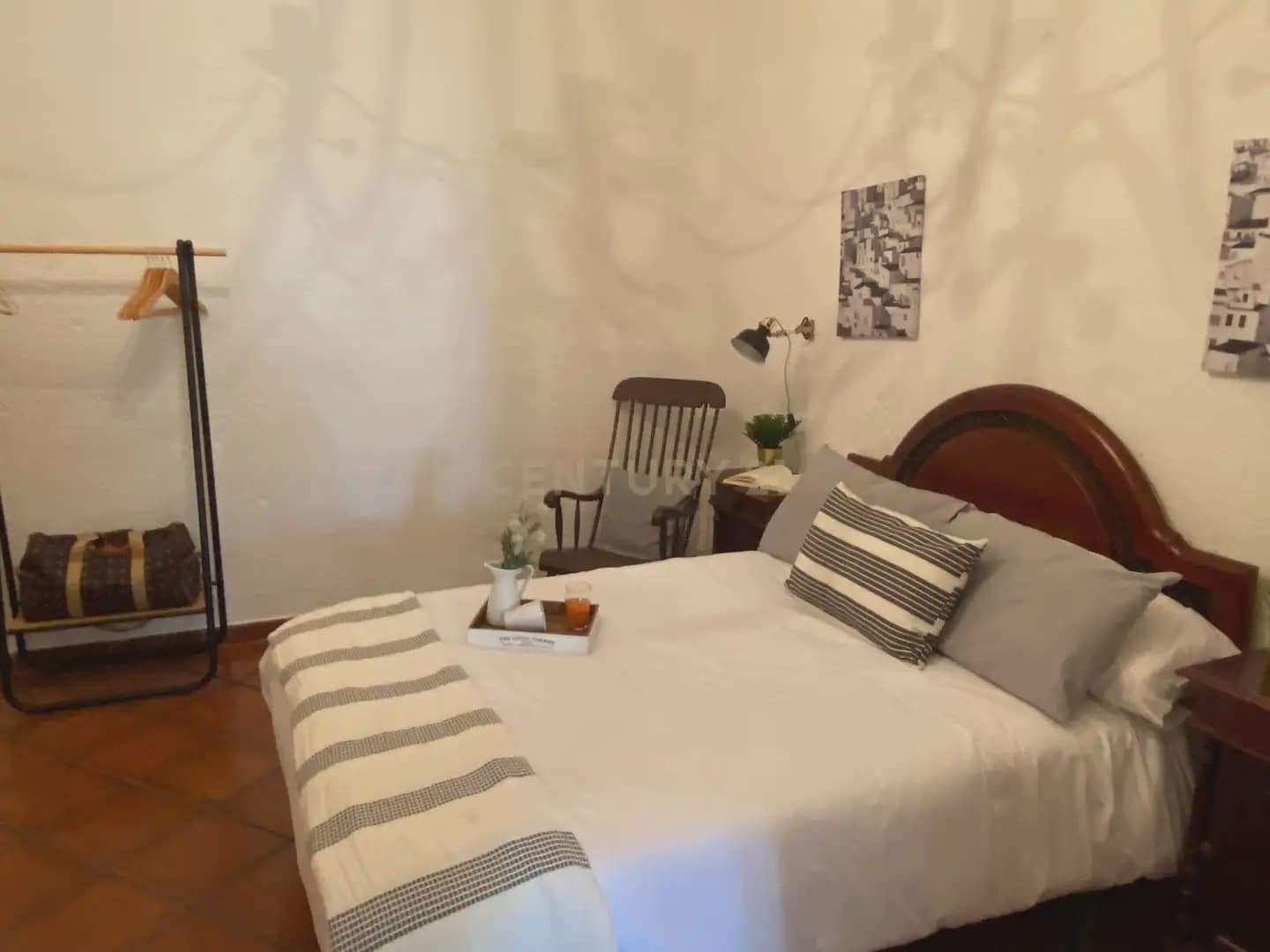 4 bedroom Cave House for rent in Guadix with garage - € 1,100 (Ref: 9850742)