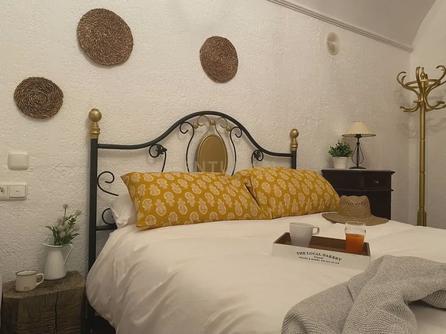 4 bedroom Cave House for rent in Guadix with garage - € 1,100 (Ref: 9850742)