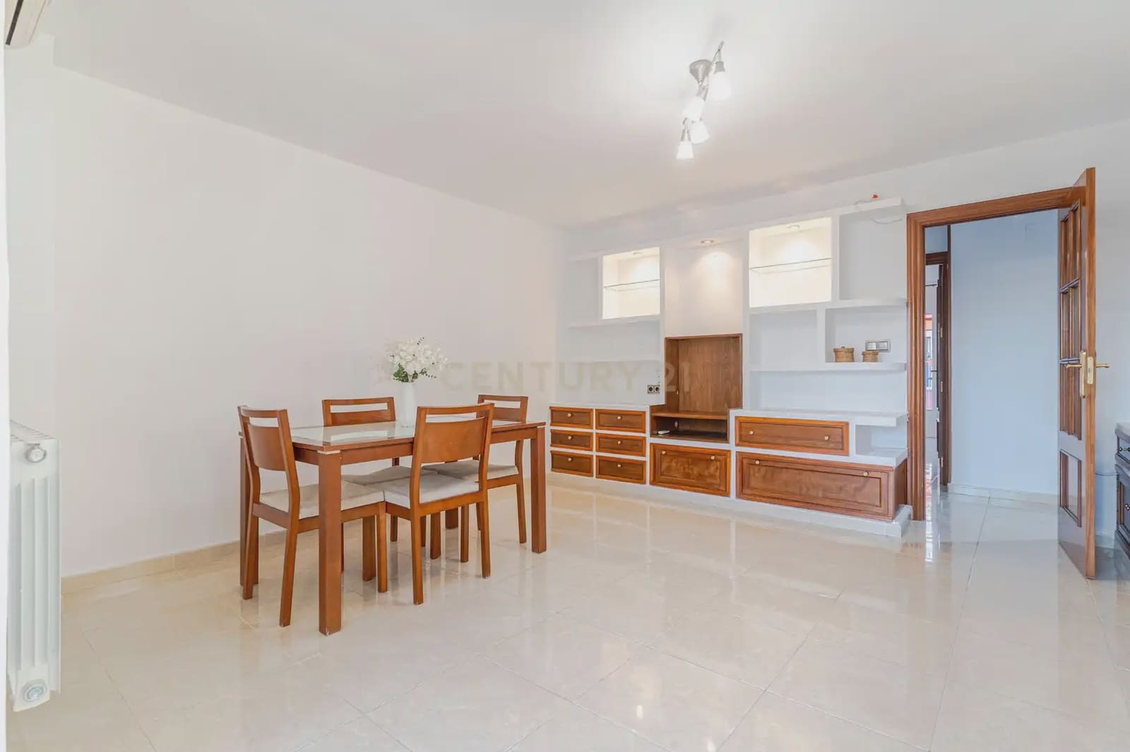Appartement de 3 chambres à louer à Grenade ville avec garage - 600 € (Ref: 9858280)