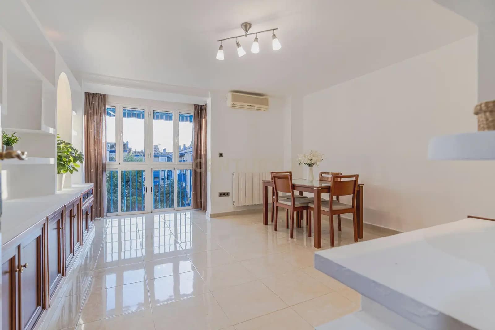 Appartement de 3 chambres à louer à Grenade ville avec garage - 600 € (Ref: 9858280)