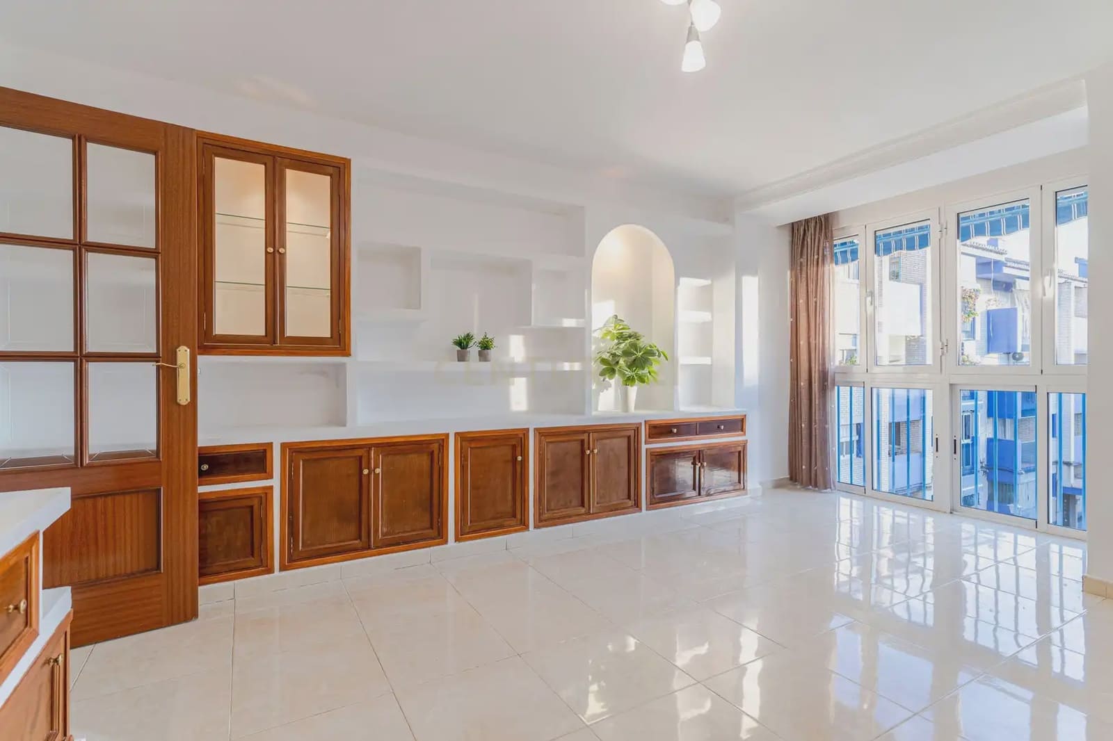 Appartement de 3 chambres à louer à Grenade ville avec garage - 600 € (Ref: 9858280)