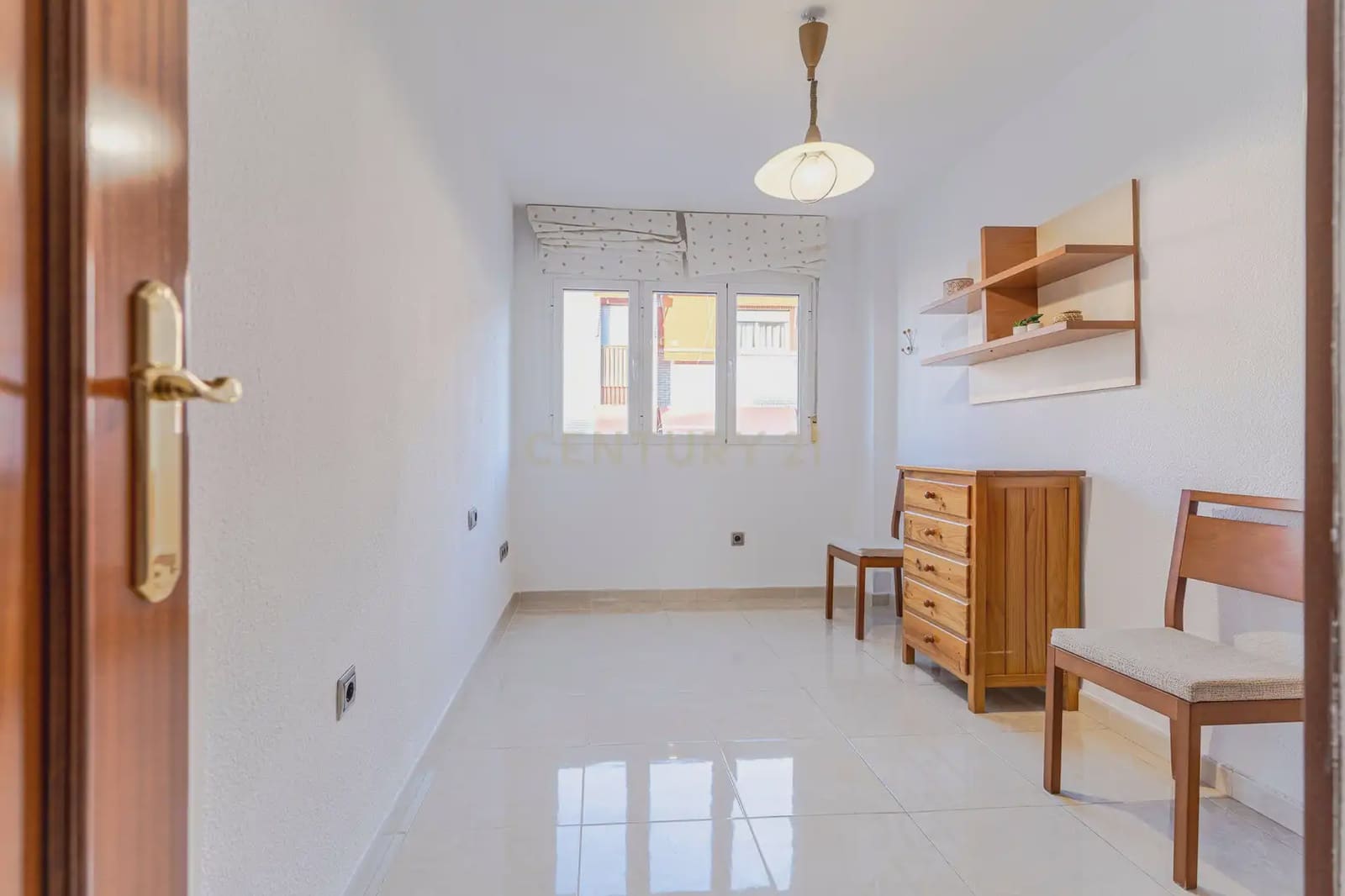 Appartement de 3 chambres à louer à Grenade ville avec garage - 600 € (Ref: 9858280)