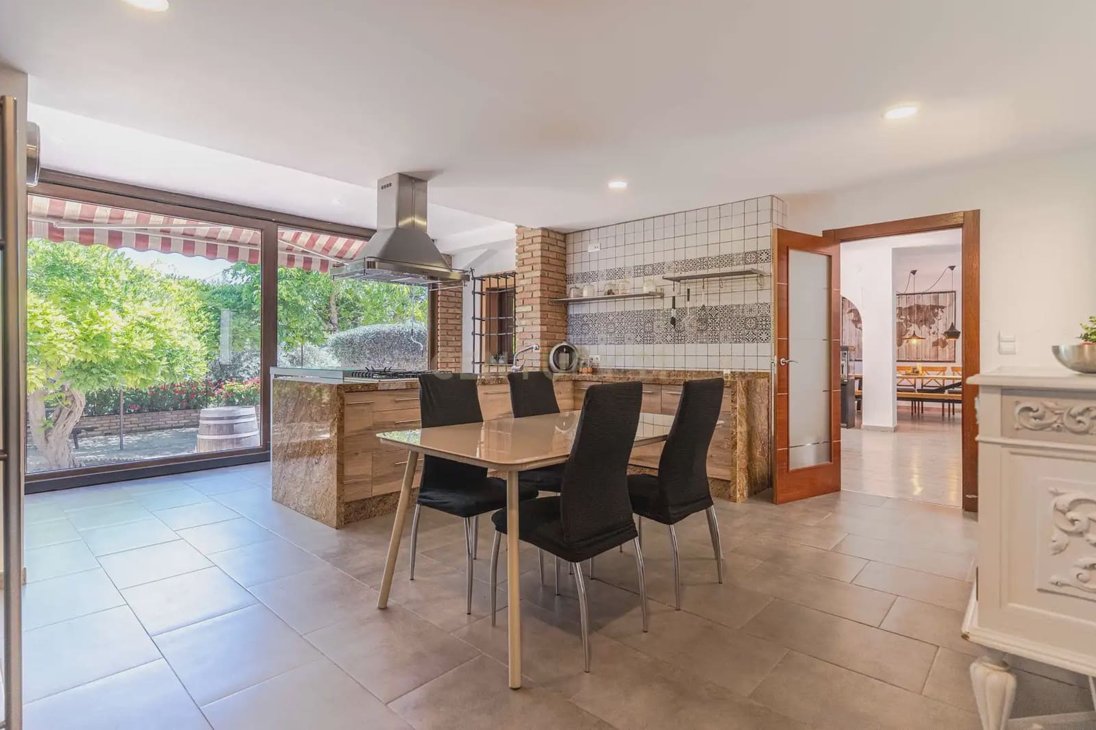6 soverom Villa til salgs i Las Gabias - € 590 000 (Ref: 9860395)