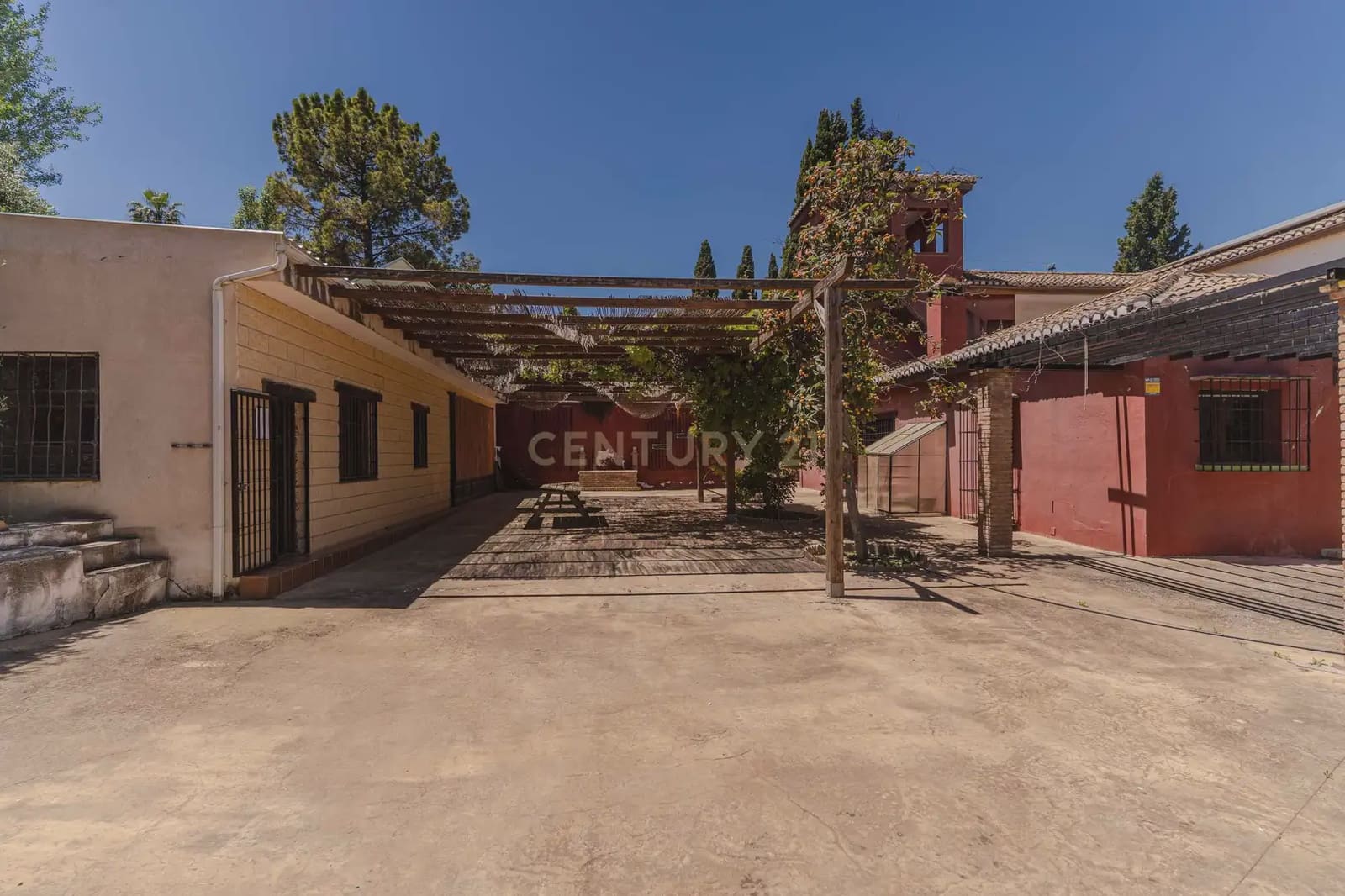 6 soverom Villa til salgs i Las Gabias - € 590 000 (Ref: 9860395)
