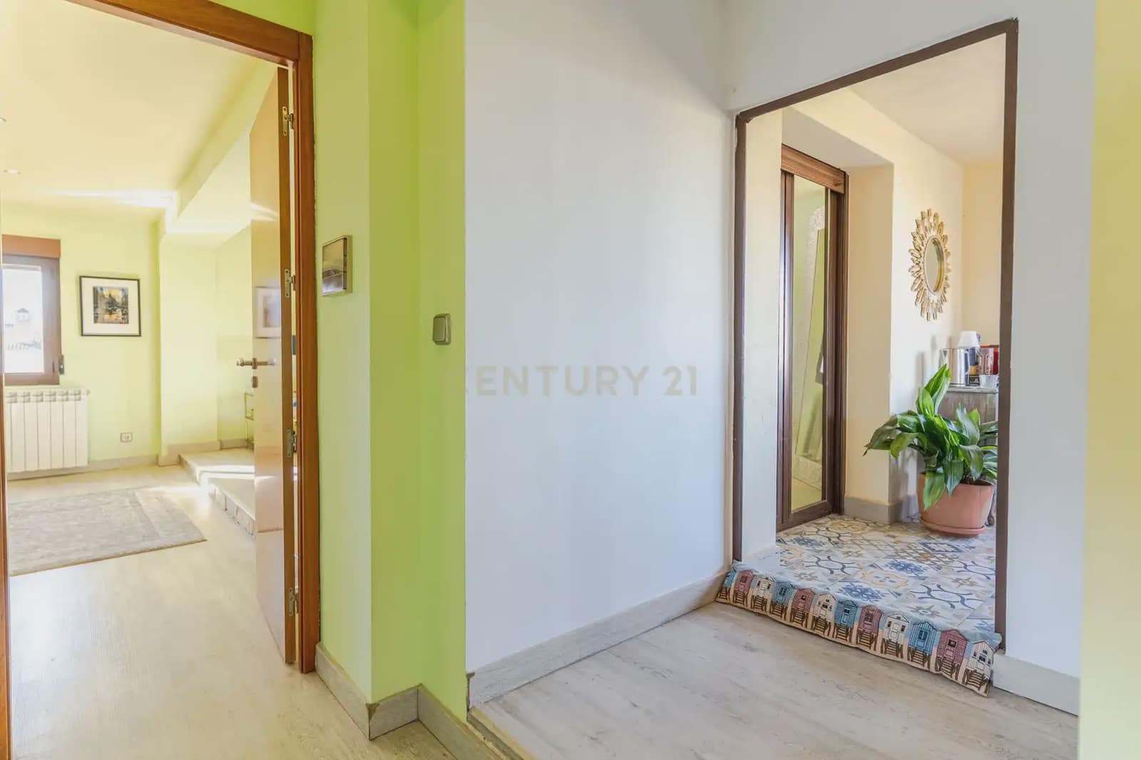 5 bedroom Villa for sale in Gojar with pool - € 625,000 (Ref: 9861198)