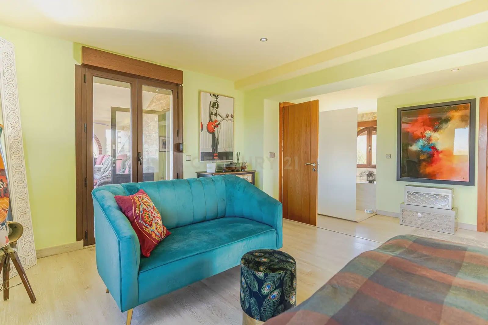 5 bedroom Villa for sale in Gojar with pool - € 625,000 (Ref: 9861198)