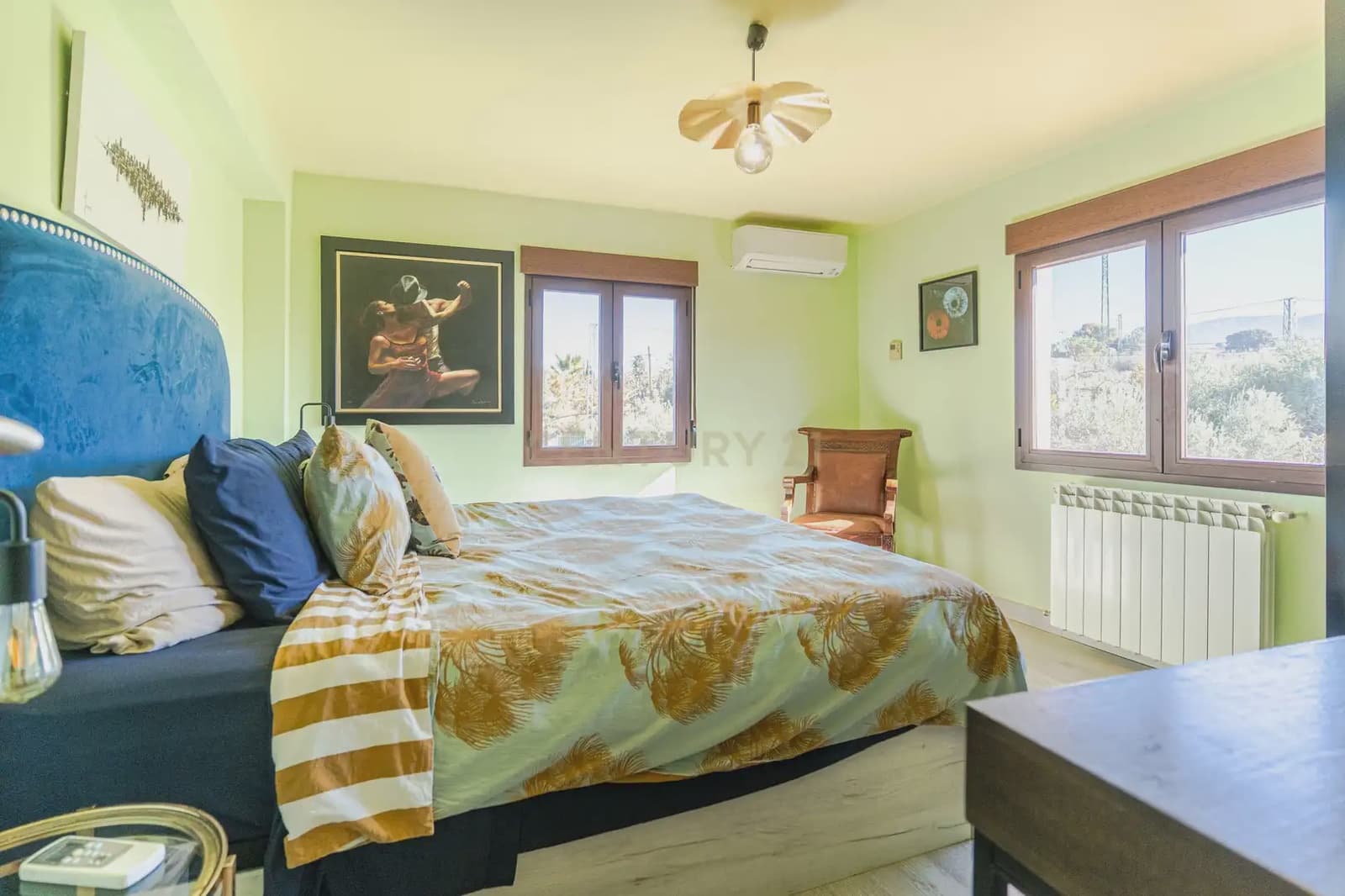 5 bedroom Villa for sale in Gojar with pool - € 625,000 (Ref: 9861198)