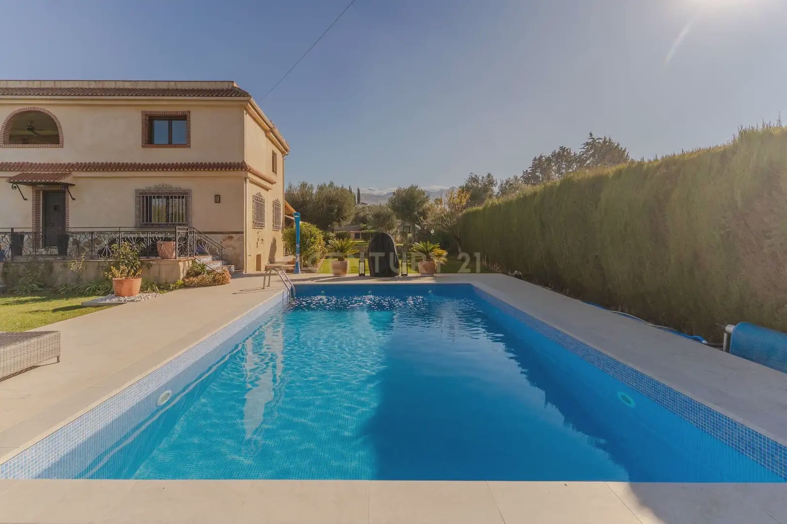 5 bedroom Villa for sale in Gojar with pool - € 625,000 (Ref: 9861198)