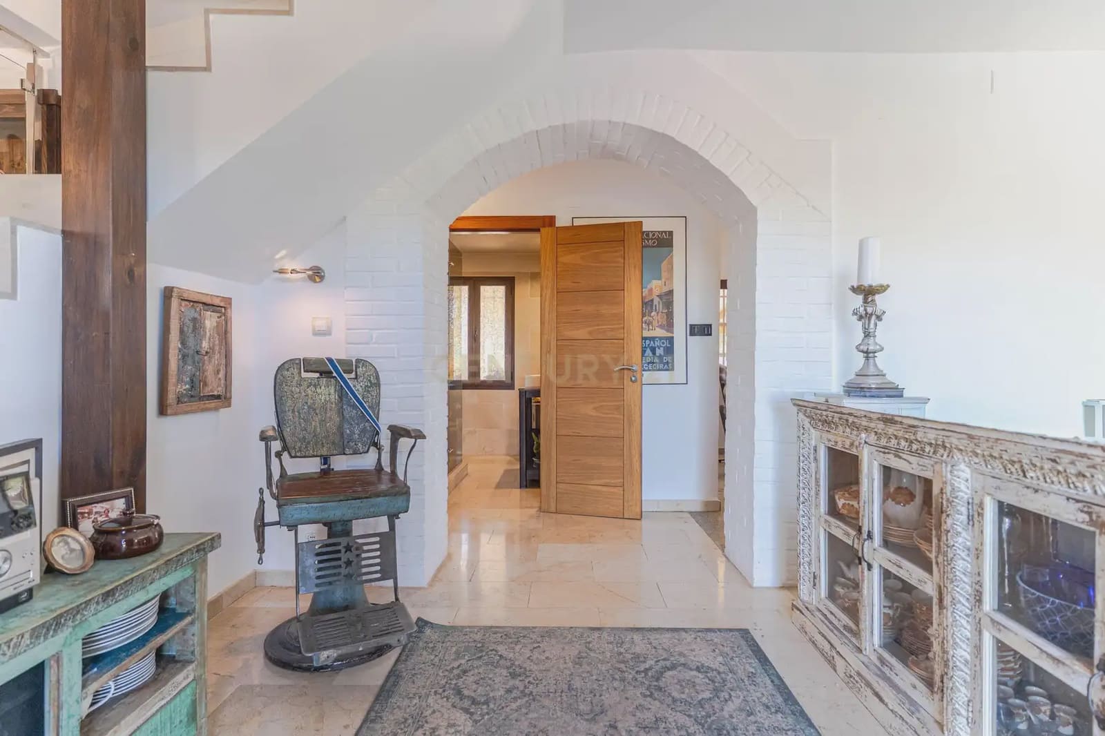 5 bedroom Villa for sale in Gojar with pool - € 625,000 (Ref: 9861198)