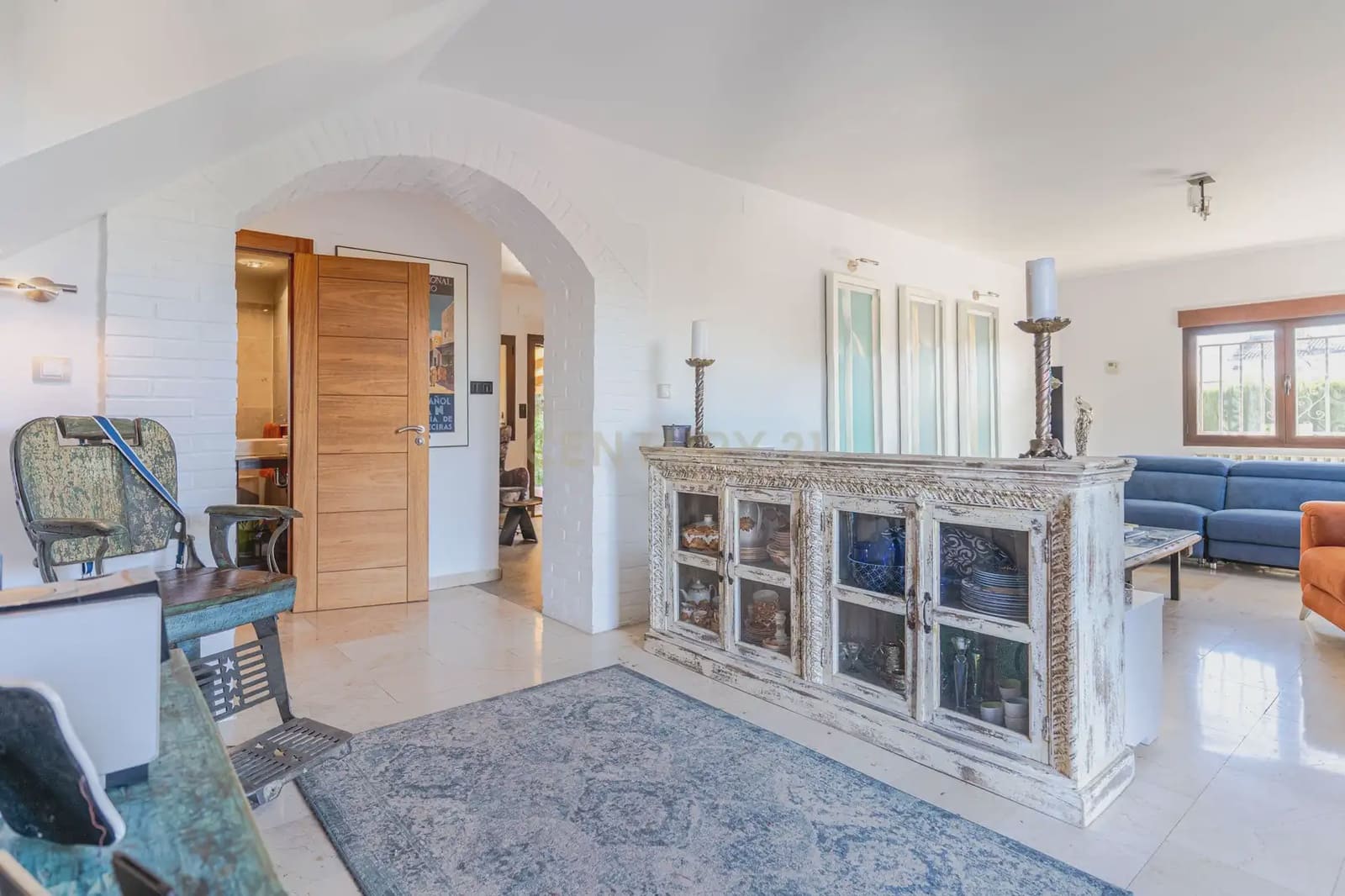 5 bedroom Villa for sale in Gojar with pool - € 625,000 (Ref: 9861198)