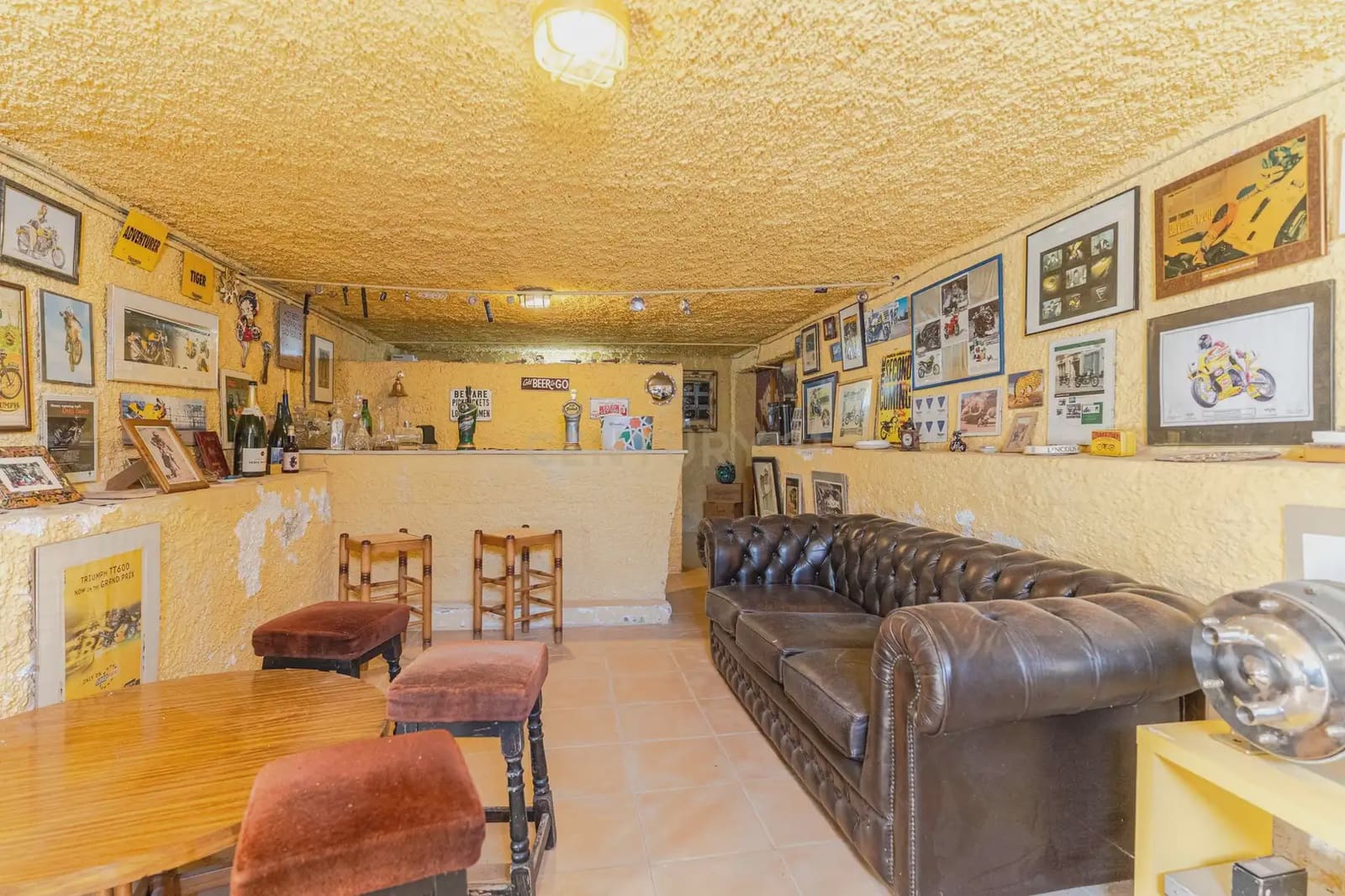 5 bedroom Villa for sale in Gojar with pool - € 625,000 (Ref: 9861198)