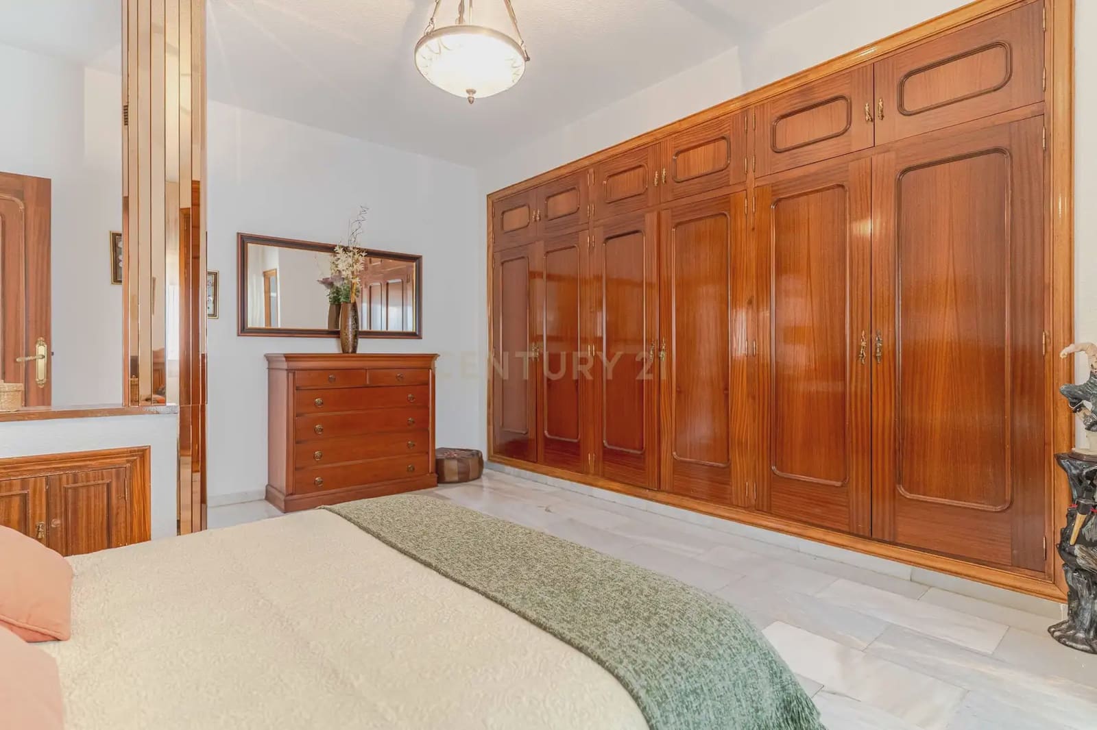 4 sypialnia Willa na sprzedaż w La Zubia z basenem - 445 000 € (Ref: 9863824)