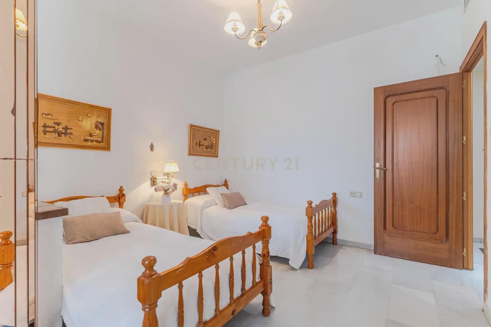 4 sypialnia Willa na sprzedaż w La Zubia z basenem - 445 000 € (Ref: 9863824)