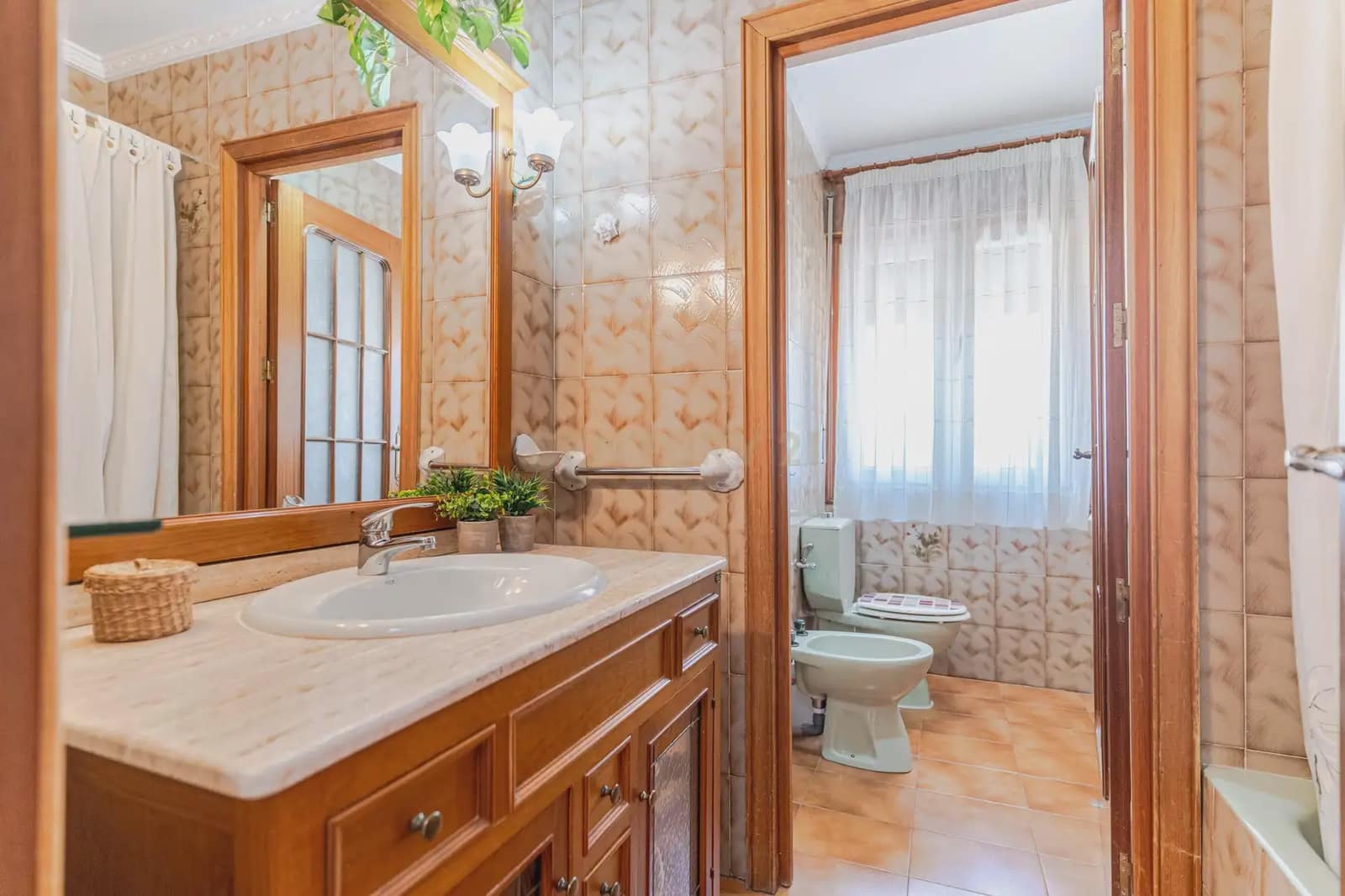 4 sypialnia Willa na sprzedaż w La Zubia z basenem - 445 000 € (Ref: 9863824)