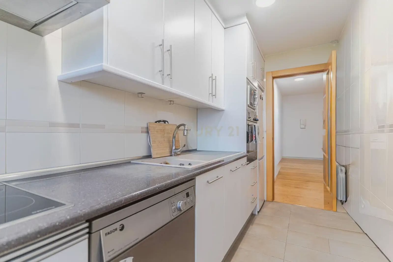 2 soveværelse Lejlighed til salg i Granada by med swimmingpool - € 194.000 (Ref: 9865542)
