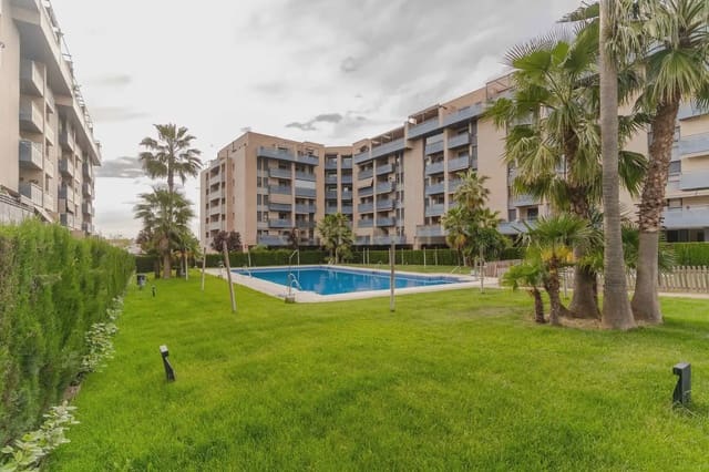 2 soveværelse Lejlighed til salg i Poligono Cartuja - La Paz, Granada by med swimmingpool - € 194.000 (Ref: 9865542)