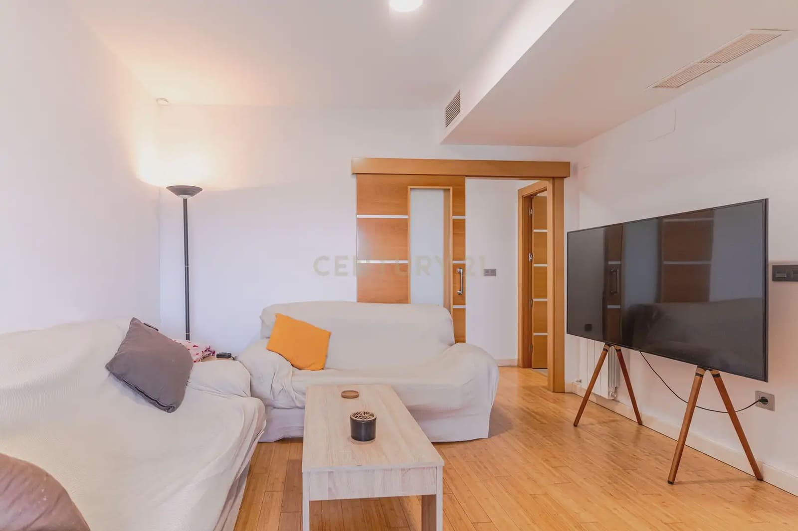 2 soveværelse Lejlighed til salg i Granada by med swimmingpool - € 194.000 (Ref: 9865542)