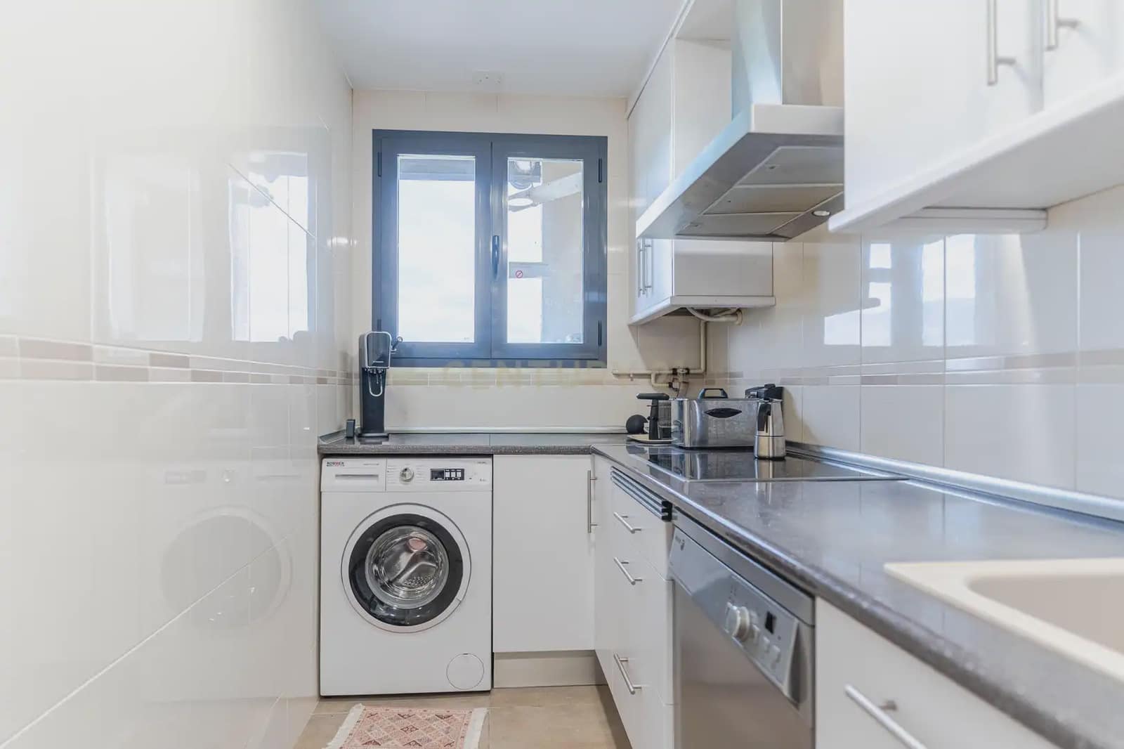 2 soveværelse Lejlighed til salg i Granada by med swimmingpool - € 194.000 (Ref: 9865542)