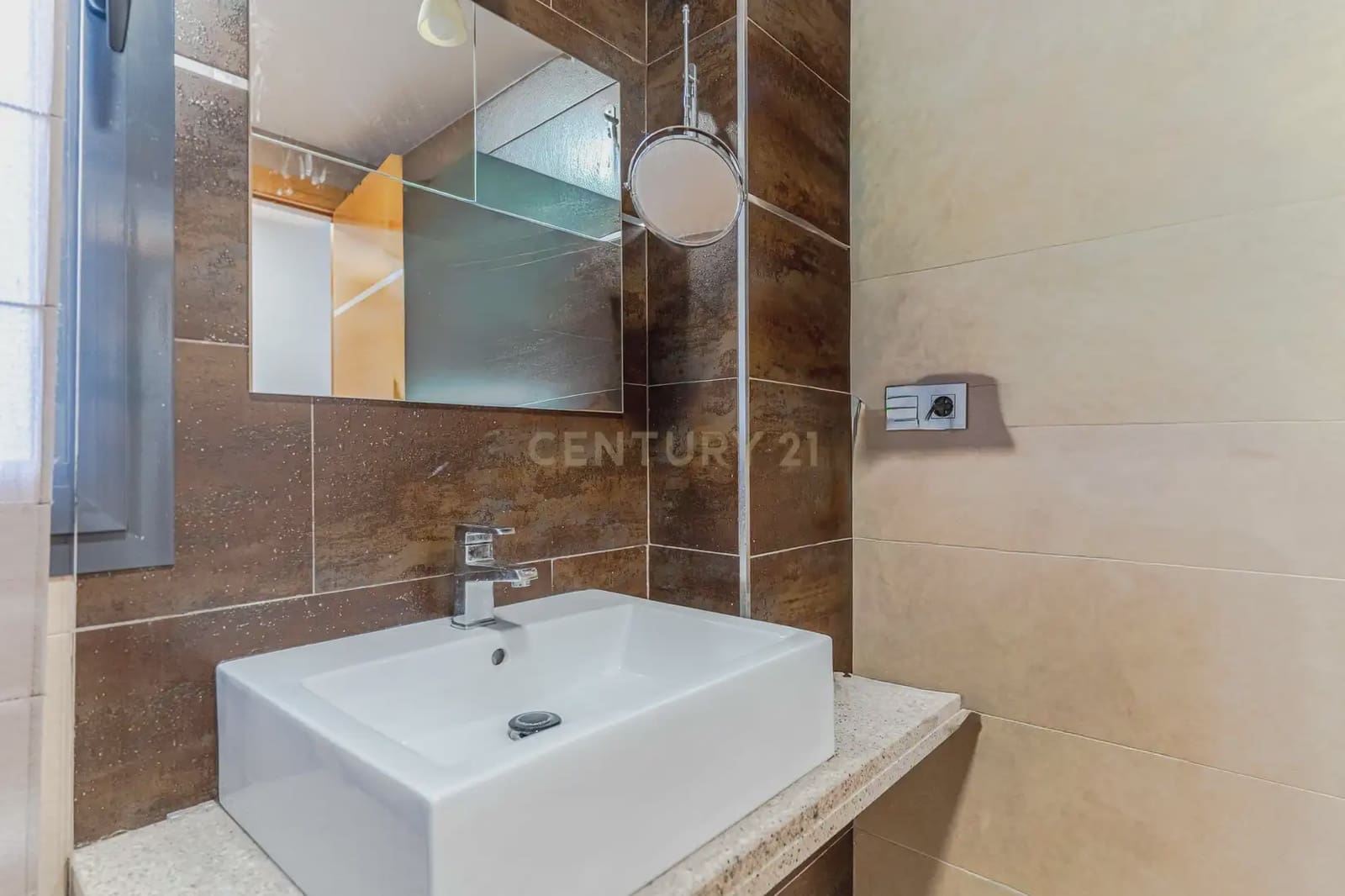2 soveværelse Lejlighed til salg i Granada by med swimmingpool - € 194.000 (Ref: 9865542)