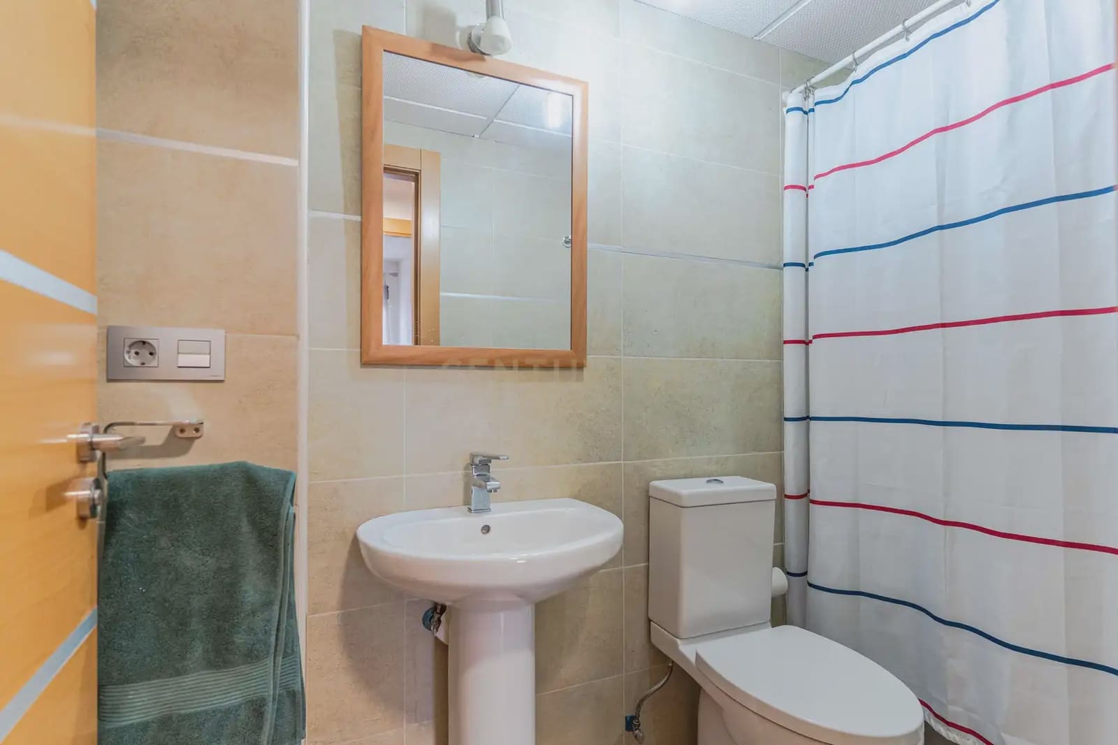 2 soveværelse Lejlighed til salg i Granada by med swimmingpool - € 194.000 (Ref: 9865542)