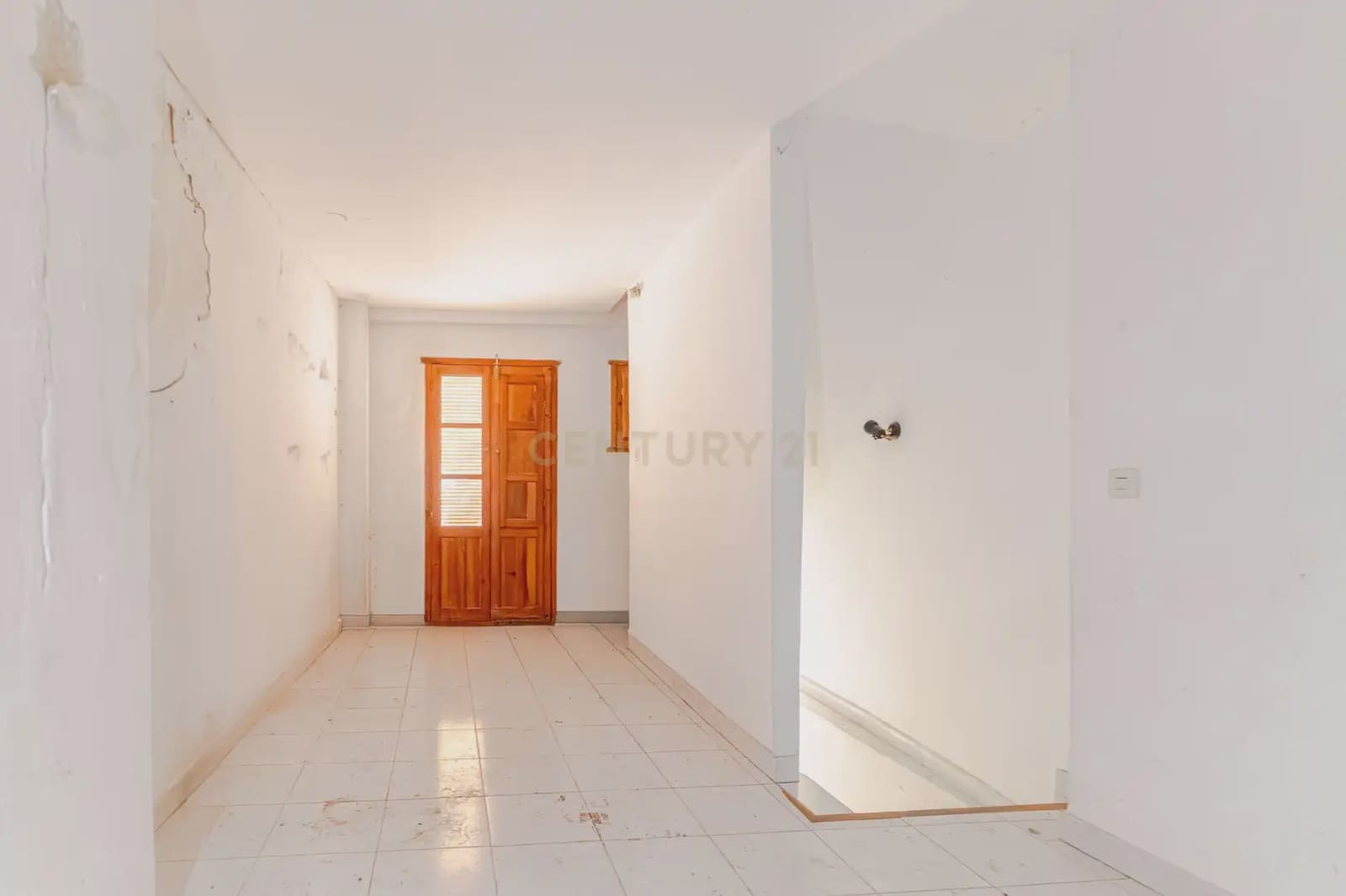 2 bedroom Townhouse for sale in Lanjaron - € 43,000 (Ref: 9866200)