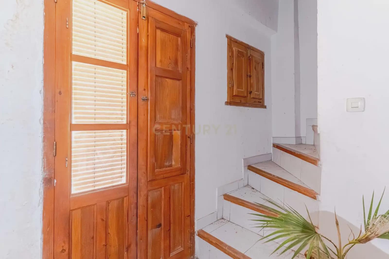 2 bedroom Townhouse for sale in Lanjaron - € 43,000 (Ref: 9866200)