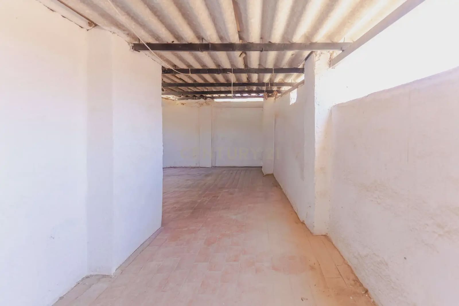 2 bedroom Townhouse for sale in Lanjaron - € 43,000 (Ref: 9866200)