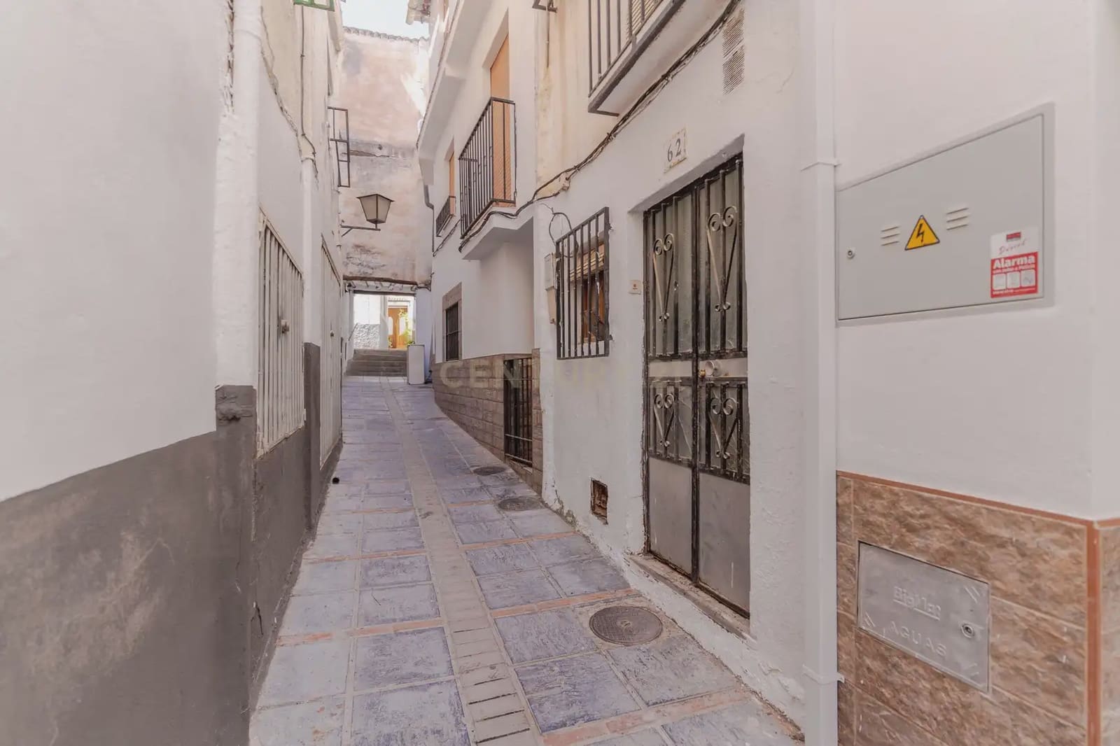 2 bedroom Townhouse for sale in Lanjaron - € 43,000 (Ref: 9866200)