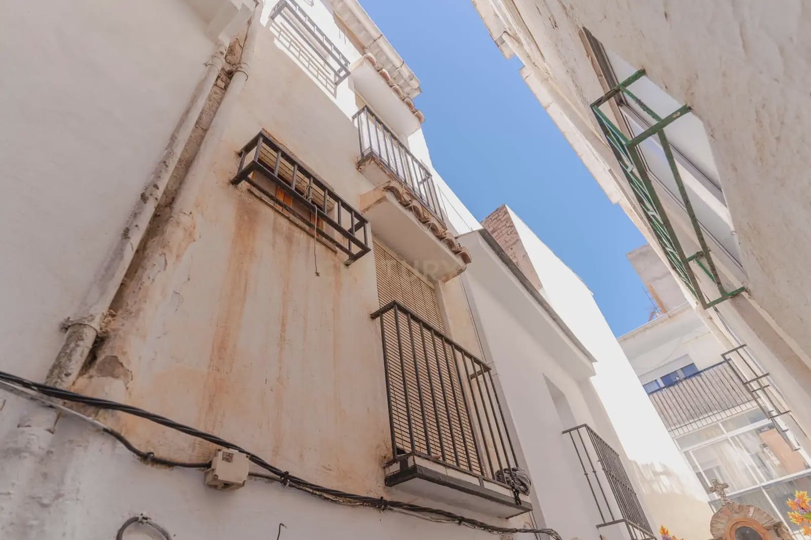 2 bedroom Townhouse for sale in Lanjaron - € 43,000 (Ref: 9866200)