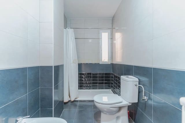 3 chambre Appartement à vendre à Vegas del Genil - 136 000 € (Ref: 9866301)