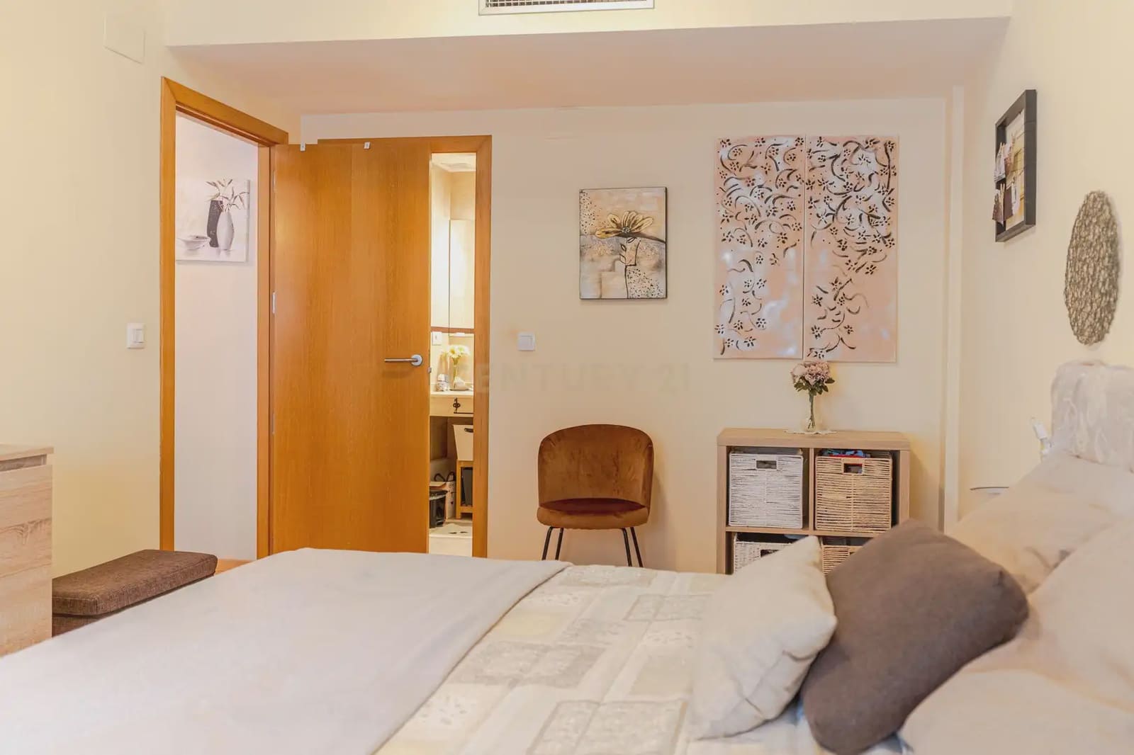 2 bedroom Apartment for sale in Huetor Vega with pool - € 175,000 (Ref: 9867694)