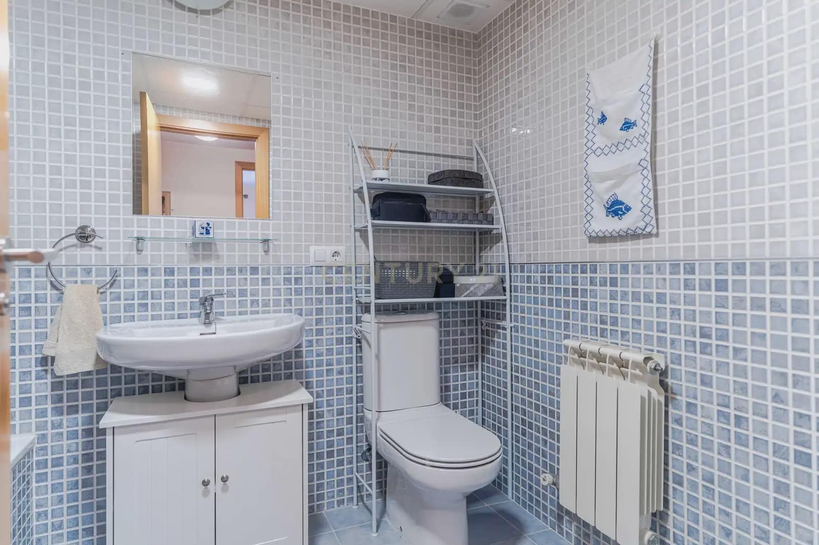 2 bedroom Apartment for sale in Huetor Vega with pool - € 175,000 (Ref: 9867694)