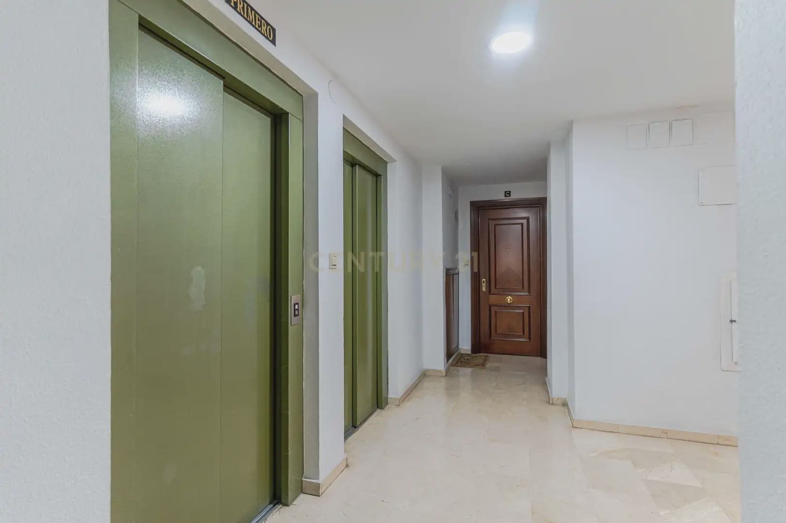 4 slaapkamer Flat te koop in Granada stad - € 309.900 (Ref: 9867937)