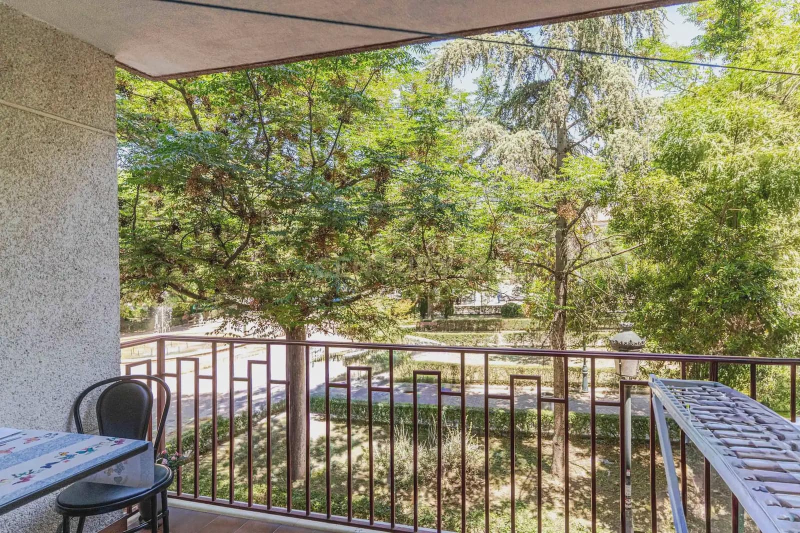 4 slaapkamer Flat te koop in Granada stad - € 309.900 (Ref: 9867937)