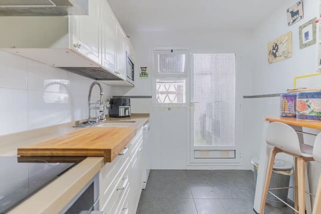 3 slaapkamer Flat te koop in Rincón de la Victoria met zwembad garage - € 410.000 (Ref: 9872111)